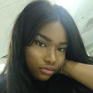 Meet your Posher, Kimberly